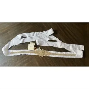 *NEW* David’s Bridal - gorgeous bridal dress belt. Free shipping with purchase! David main image 4